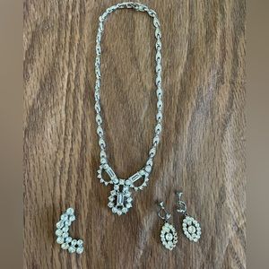 Vintage 3 piece Costume Jewelry Set